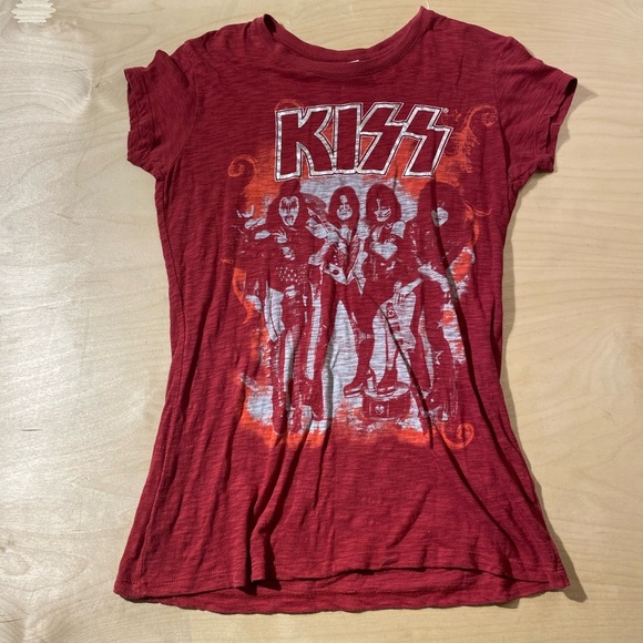 KISS Graphic Red T-Shirt on Pimatee Tag XL (IQ) - Picture 7 of 13
